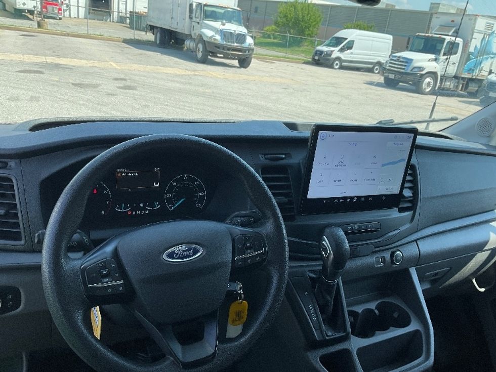 Cargo Van (Panel Van)-Light and Medium Duty Trucks-Ford-2022-Transit 350-Moberly-MO-33,117\n\t\tmiles-$ 49,000 - Image 18