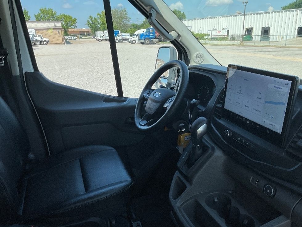 Cargo Van (Panel Van)-Light and Medium Duty Trucks-Ford-2022-Transit 350-Moberly-MO-33,117\n\t\tmiles-$ 49,000 - Image 22