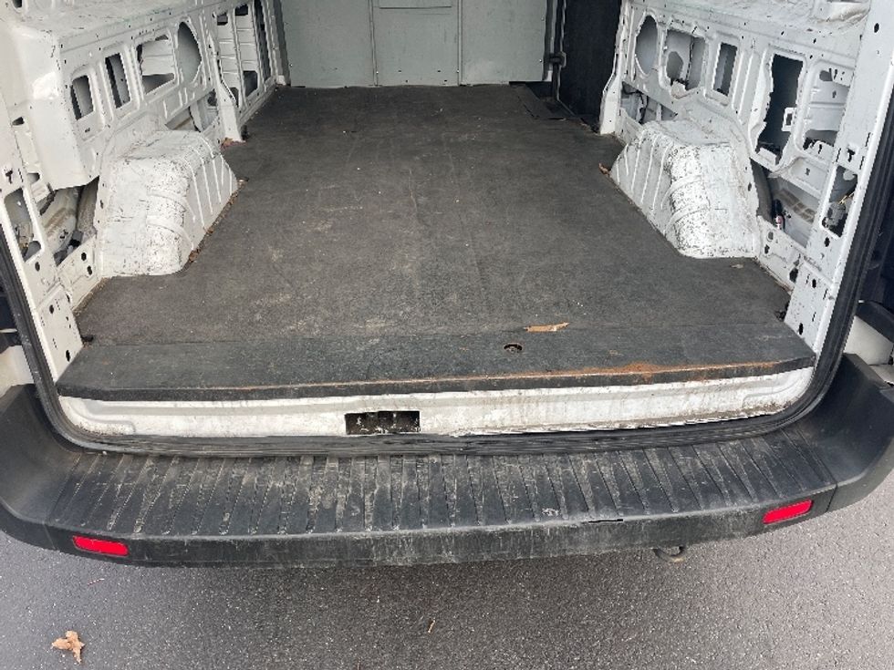 Cargo Van (Panel Van)-Light and Medium Duty Trucks-Ford-2022-Transit 350-Pennsauken-NJ-103,599\n\t\tmiles-$ 35,250 - Image 10