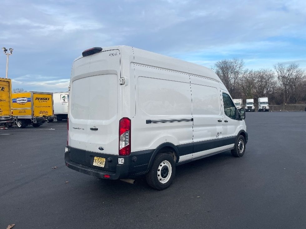 Cargo Van (Panel Van)-Light and Medium Duty Trucks-Ford-2022-Transit 350-Pennsauken-NJ-103,599\n\t\tmiles-$ 35,250 - Image 13