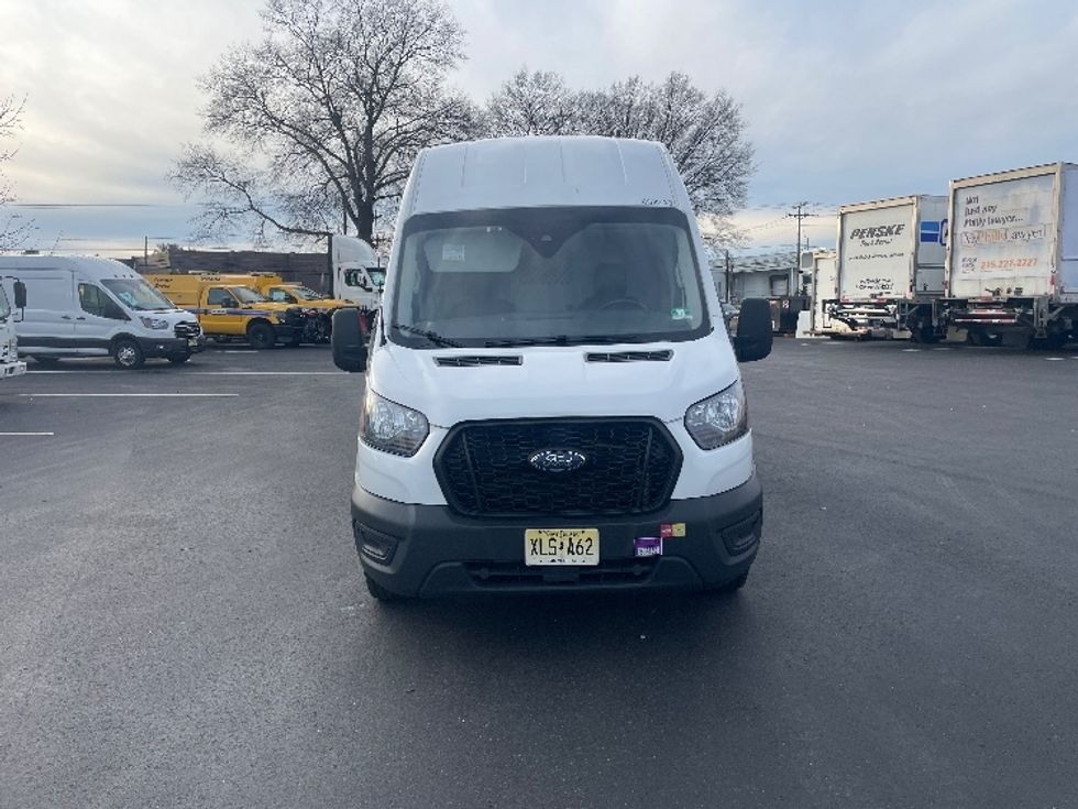 Cargo Van (Panel Van)-Light and Medium Duty Trucks-Ford-2022-Transit 350-Pennsauken-NJ-103,599\n\t\tmiles-$ 35,250 - Image 2