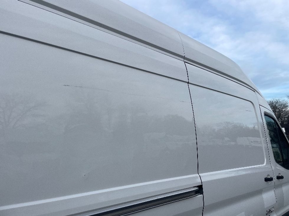 Cargo Van (Panel Van)-Light and Medium Duty Trucks-Ford-2022-Transit 350-Pennsauken-NJ-103,599\n\t\tmiles-$ 35,250 - Image 26