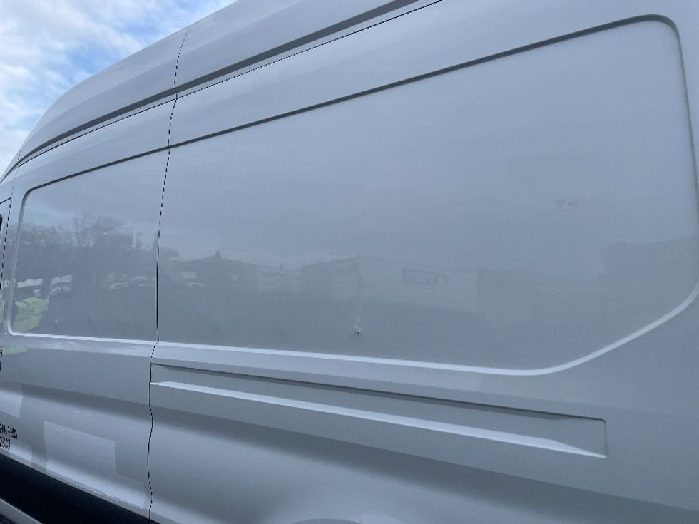 Cargo Van (Panel Van)-Light and Medium Duty Trucks-Ford-2022-Transit 350-Pennsauken-NJ-103,599\n\t\tmiles-$ 35,250 - Image 27