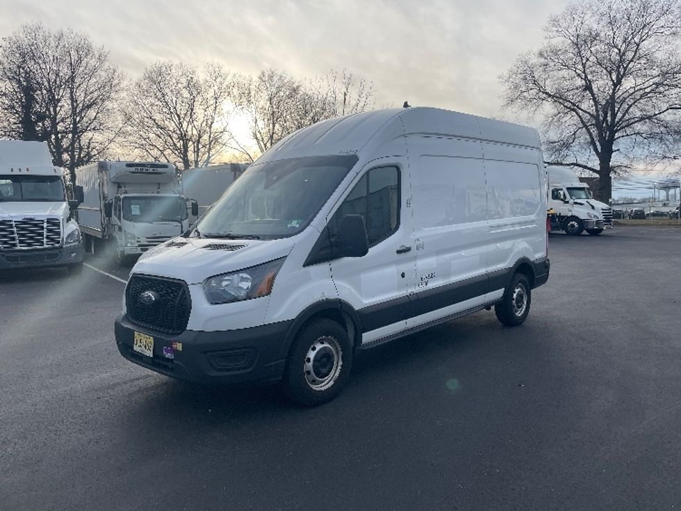 Cargo Van (Panel Van)-Light and Medium Duty Trucks-Ford-2022-Transit 350-Pennsauken-NJ-103,599\n\t\tmiles-$ 35,250 - Image 3
