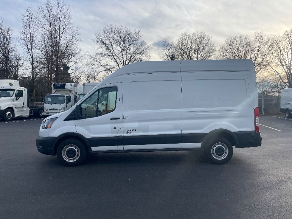 Cargo Van (Panel Van)-Light and Medium Duty Trucks-Ford-2022-Transit 350-Pennsauken-NJ-103,599\n\t\tmiles-$ 35,250 - Image 4