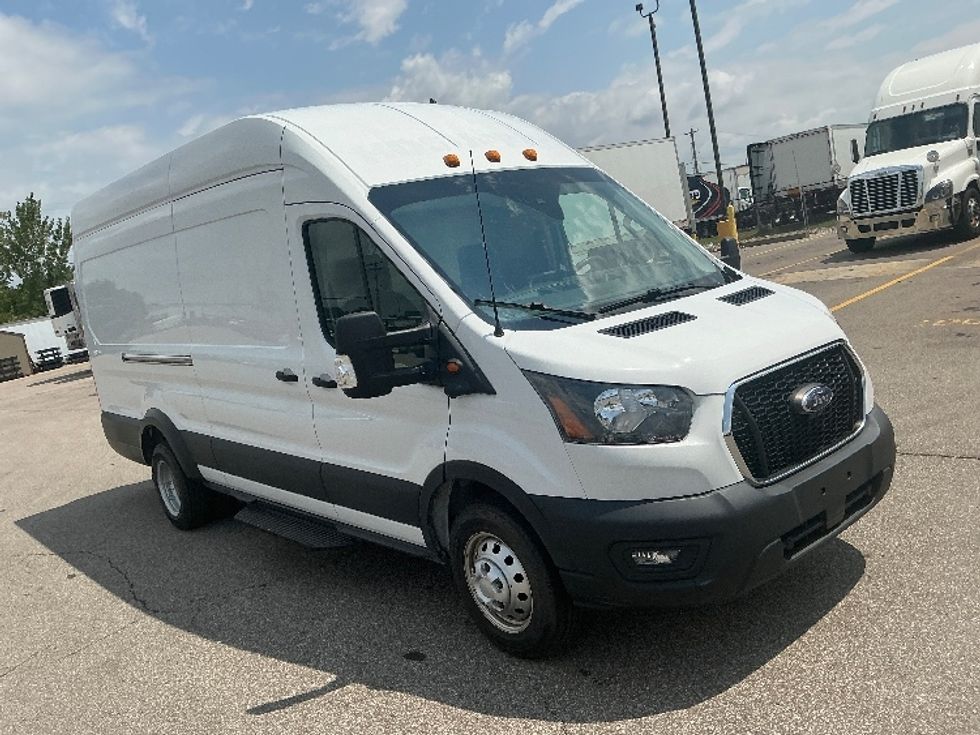 Cargo Van (Panel Van)-Light and Medium Duty Trucks-Ford-2022-Transit 350-Piqua-OH-34,978\n\t\tmiles-$ 44,750 - Image 1