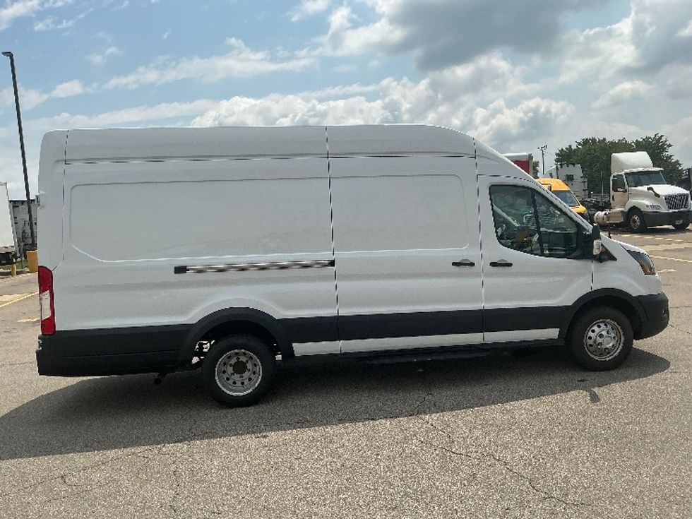 Cargo Van (Panel Van)-Light and Medium Duty Trucks-Ford-2022-Transit 350-Piqua-OH-34,978\n\t\tmiles-$ 44,750 - Image 12