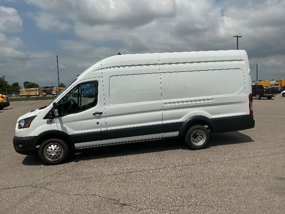 Cargo Van (Panel Van)-Light and Medium Duty Trucks-Ford-2022-Transit 350-Piqua-OH-34,978\n\t\tmiles-$ 44,750 - Image 4