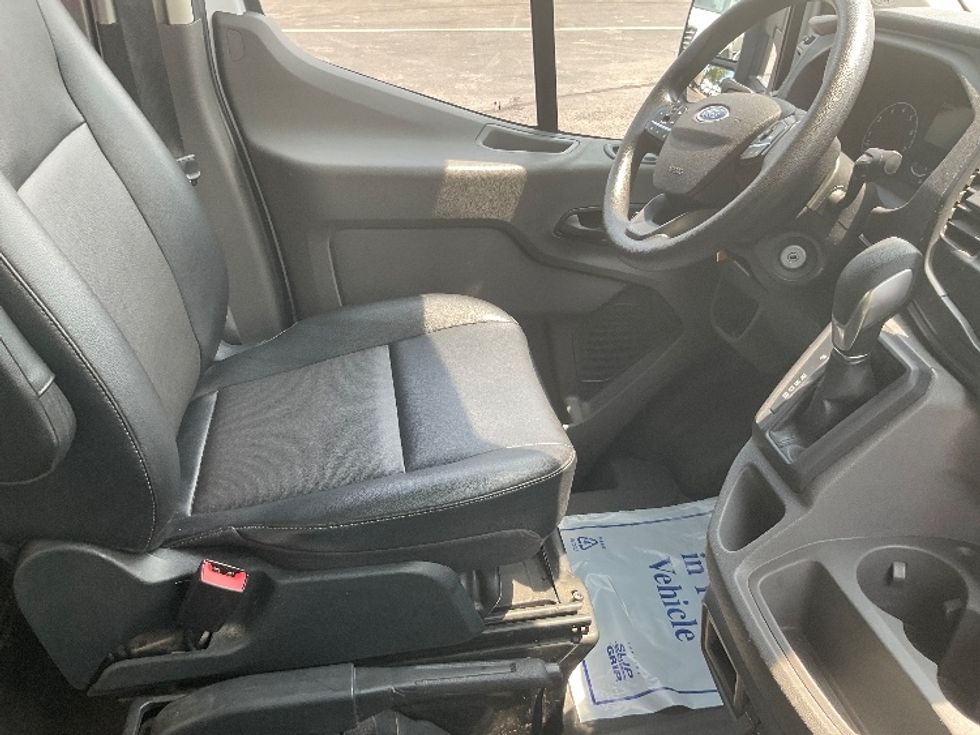 Cargo Van (Panel Van)-Light and Medium Duty Trucks-Ford-2022-Transit 350-Plymouth-MI-22,251\n\t\tmiles-$ 48,000 - Image 22