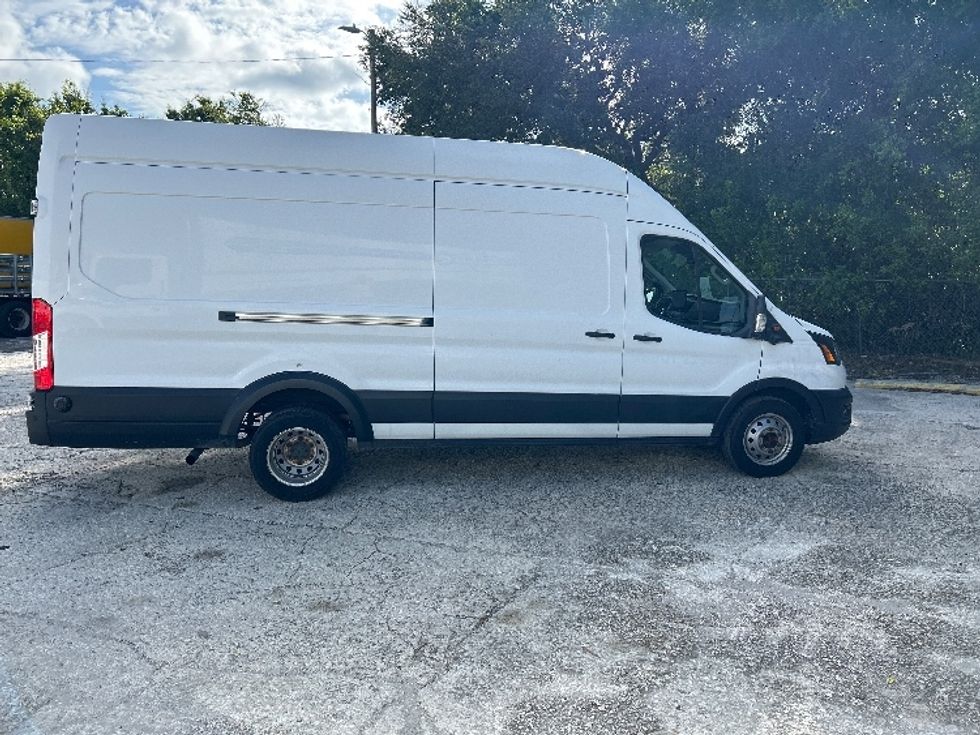 Cargo Van (Panel Van)-Light and Medium Duty Trucks-Ford-2022-Transit 350-Tampa-FL-103,236\n\t\tmiles-$ 39,500 - Image 14