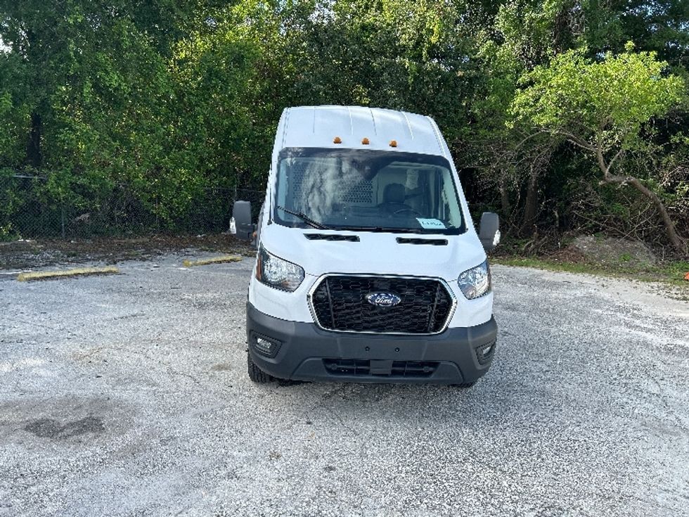 Cargo Van (Panel Van)-Light and Medium Duty Trucks-Ford-2022-Transit 350-Tampa-FL-103,236\n\t\tmiles-$ 39,500 - Image 2