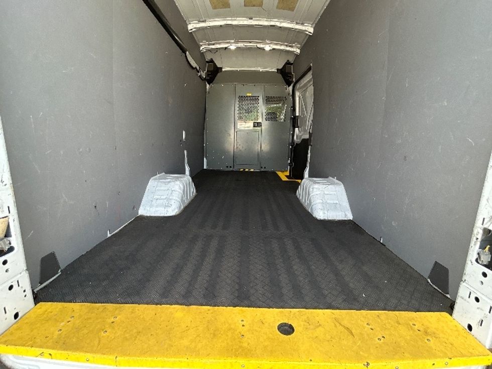 Cargo Van (Panel Van)-Light and Medium Duty Trucks-Ford-2022-Transit 350-Tampa-FL-103,236\n\t\tmiles-$ 39,500 - Image 9