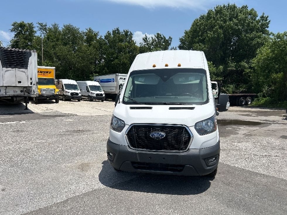 Cargo Van (Panel Van)-Light and Medium Duty Trucks-Ford-2022-Transit 350-Tampa-FL-108,813\n\t\tmiles-$ 37,000 - Image 2