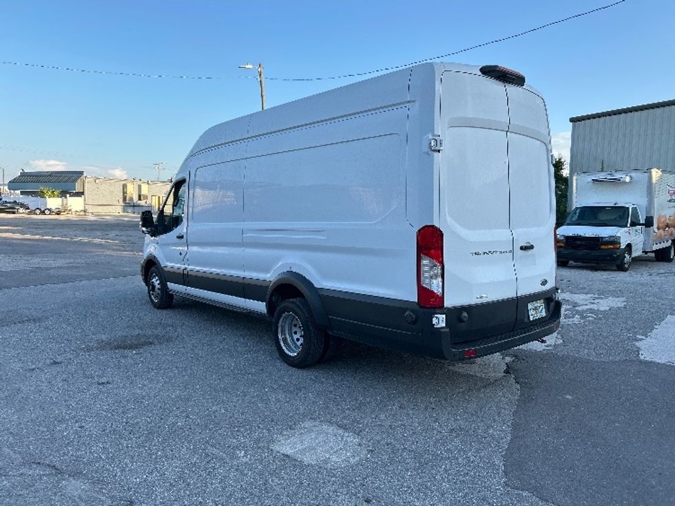 Cargo Van (Panel Van)-Light and Medium Duty Trucks-Ford-2022-Transit 350-Tampa-FL-108,813\n\t\tmiles-$ 37,000 - Image 6