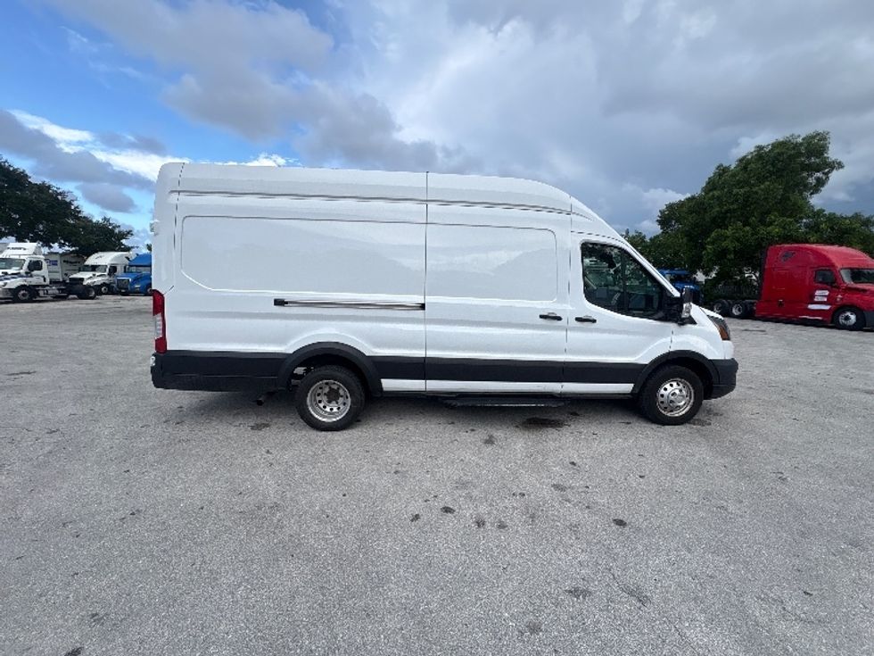 Cargo Van (Panel Van)-Light and Medium Duty Trucks-Ford-2022-Transit 350-Tampa-FL-37,993\n\t\tmiles-$ 41,250 - Image 10