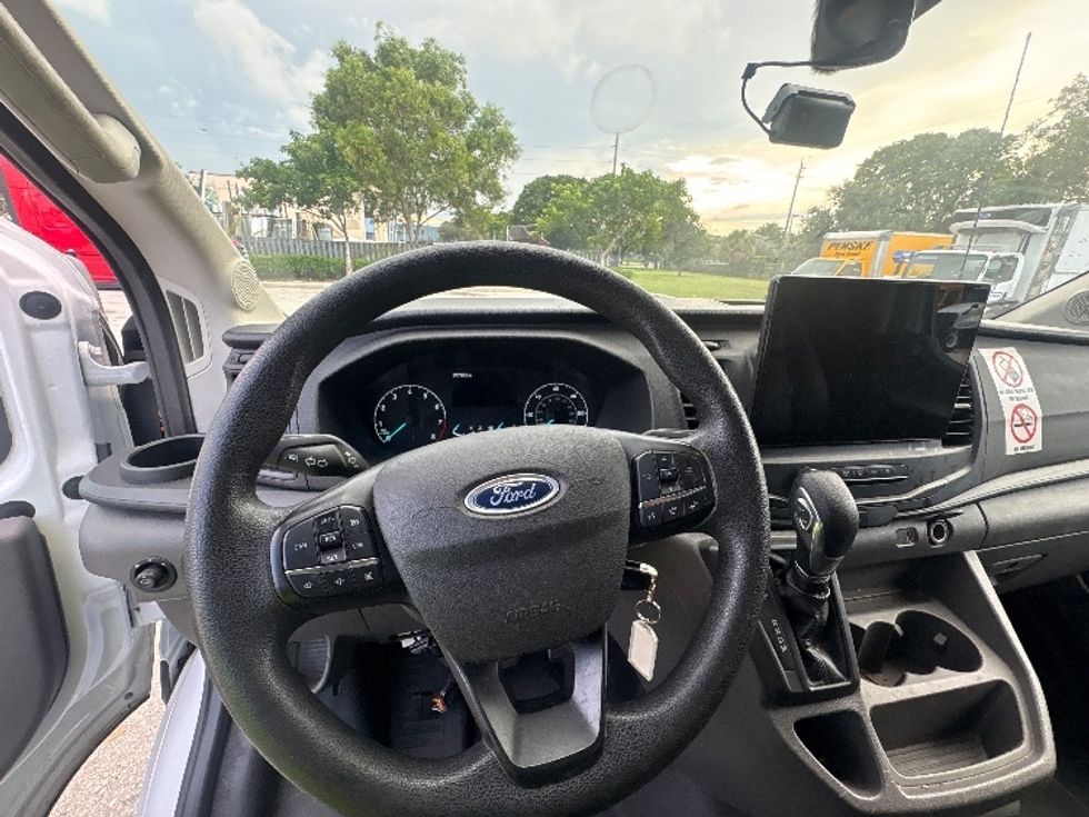 Cargo Van (Panel Van)-Light and Medium Duty Trucks-Ford-2022-Transit 350-Tampa-FL-37,993\n\t\tmiles-$ 41,250 - Image 13
