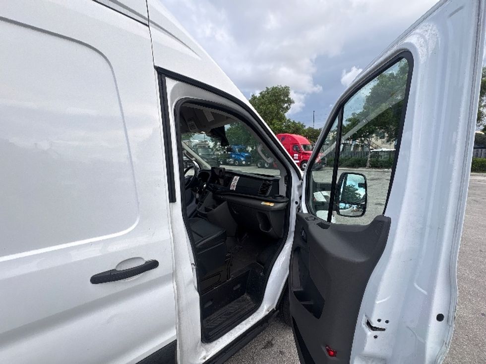 Cargo Van (Panel Van)-Light and Medium Duty Trucks-Ford-2022-Transit 350-Tampa-FL-37,993\n\t\tmiles-$ 41,250 - Image 15