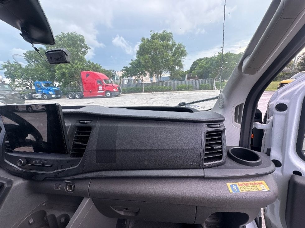 Cargo Van (Panel Van)-Light and Medium Duty Trucks-Ford-2022-Transit 350-Tampa-FL-37,993\n\t\tmiles-$ 41,250 - Image 16