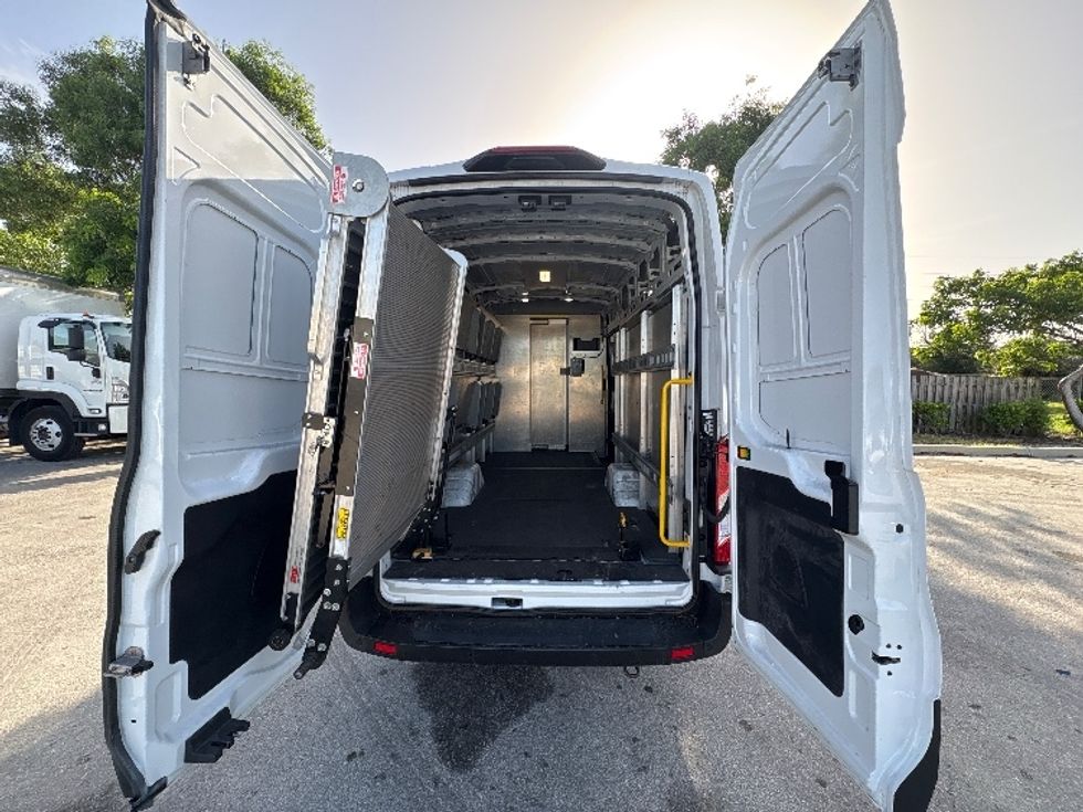 Cargo Van (Panel Van)-Light and Medium Duty Trucks-Ford-2022-Transit 350-Tampa-FL-37,993\n\t\tmiles-$ 41,250 - Image 7