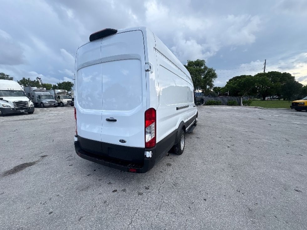 Cargo Van (Panel Van)-Light and Medium Duty Trucks-Ford-2022-Transit 350-Tampa-FL-37,993\n\t\tmiles-$ 41,250 - Image 9