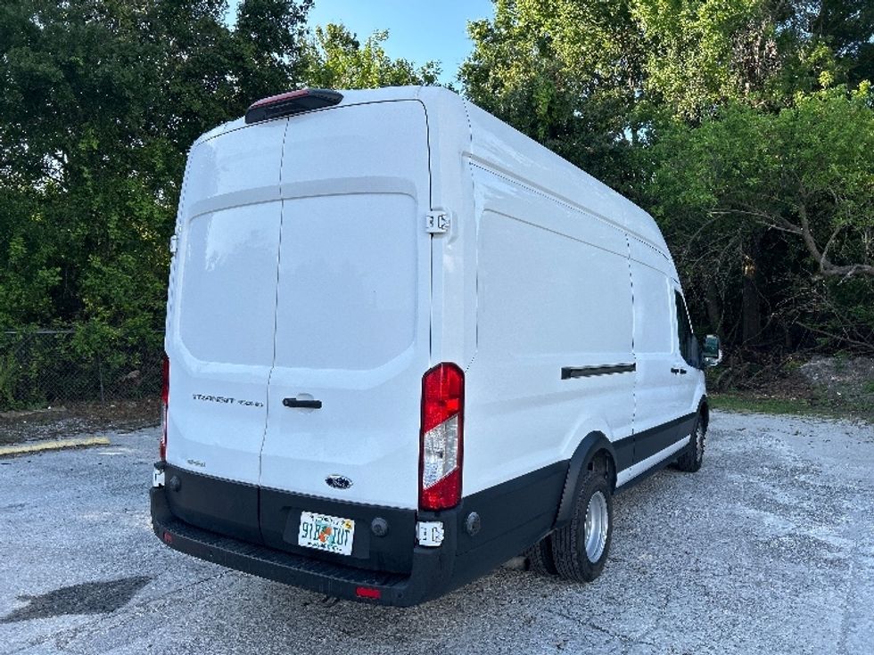 Cargo Van (Panel Van)-Light and Medium Duty Trucks-Ford-2022-Transit 350-Tampa-FL-99,208\n\t\tmiles-$ 40,000 - Image 12