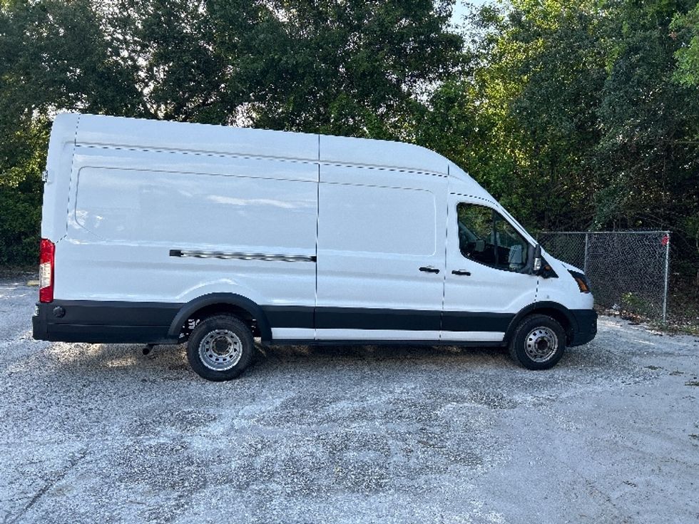 Cargo Van (Panel Van)-Light and Medium Duty Trucks-Ford-2022-Transit 350-Tampa-FL-99,208\n\t\tmiles-$ 40,000 - Image 14