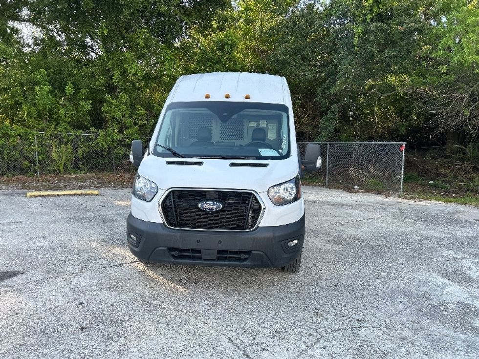 Cargo Van (Panel Van)-Light and Medium Duty Trucks-Ford-2022-Transit 350-Tampa-FL-99,208\n\t\tmiles-$ 40,000 - Image 2