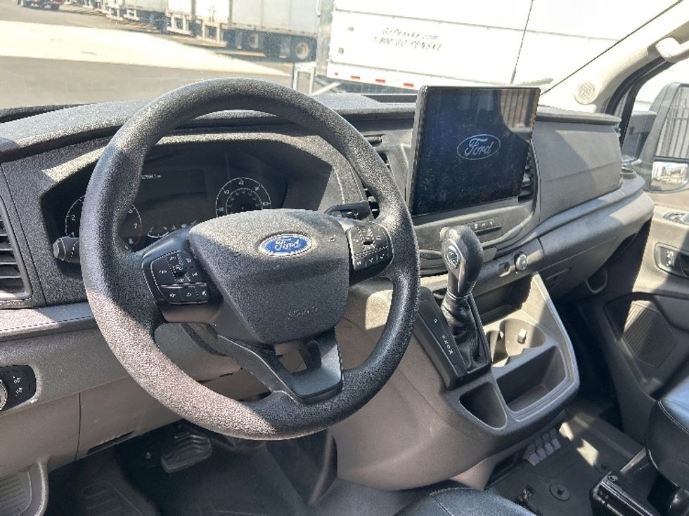 Cargo Van (Panel Van)-Light and Medium Duty Trucks-Ford-2022-Transit 350-Torrance-CA-27,995\n\t\tmiles-$ 49,000 - Image 15