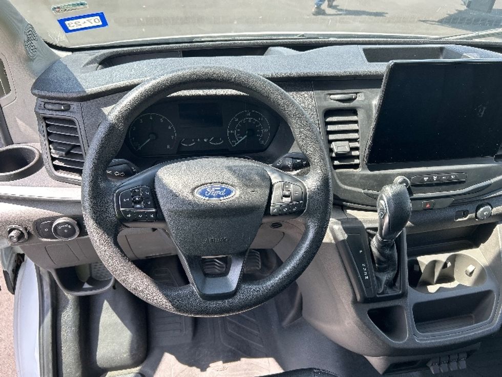 Cargo Van (Panel Van)-Light and Medium Duty Trucks-Ford-2022-Transit 350-Torrance-CA-27,995\n\t\tmiles-$ 49,000 - Image 16