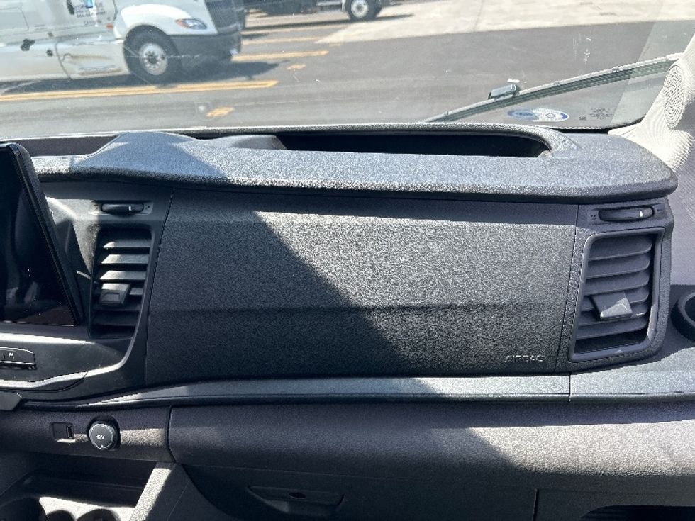 Cargo Van (Panel Van)-Light and Medium Duty Trucks-Ford-2022-Transit 350-Torrance-CA-27,995\n\t\tmiles-$ 49,000 - Image 19