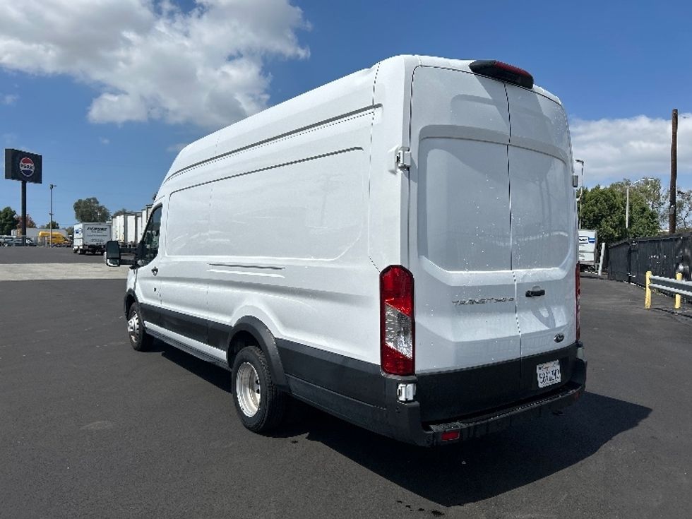 Cargo Van (Panel Van)-Light and Medium Duty Trucks-Ford-2022-Transit 350-Torrance-CA-27,995\n\t\tmiles-$ 49,000 - Image 5