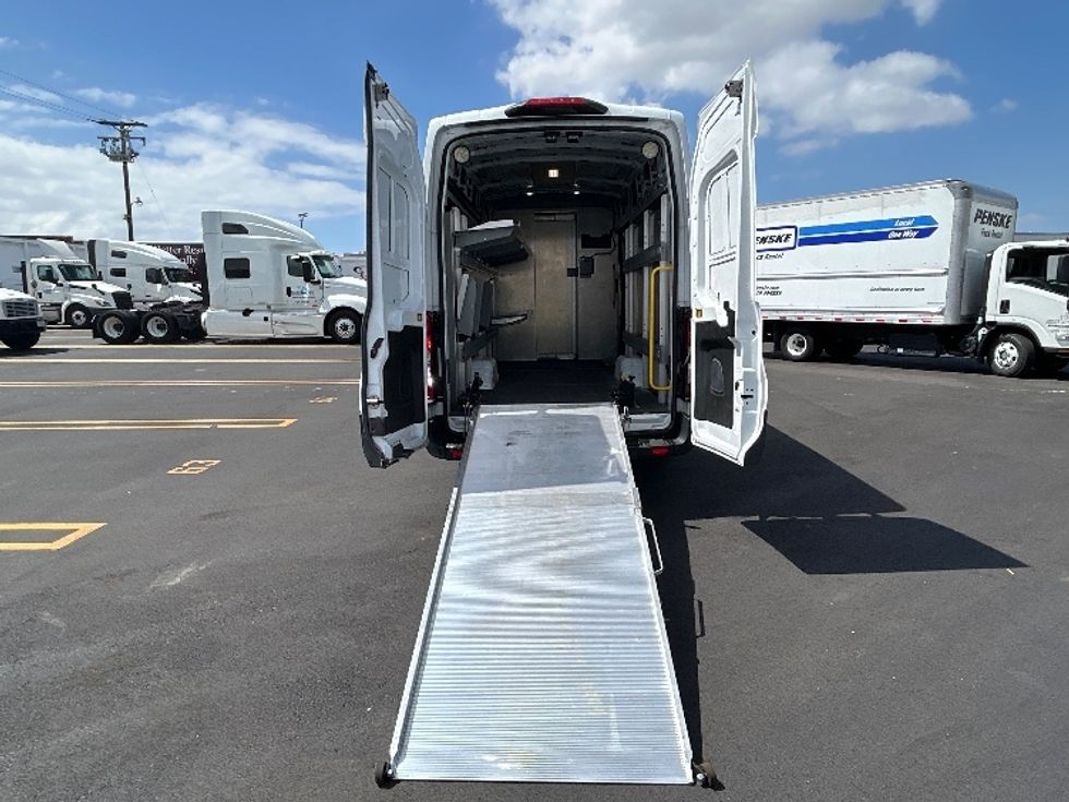 Cargo Van (Panel Van)-Light and Medium Duty Trucks-Ford-2022-Transit 350-Torrance-CA-27,995\n\t\tmiles-$ 49,000 - Image 8