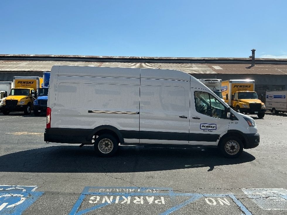 Cargo Van (Panel Van)-Light and Medium Duty Trucks-Ford-2022-Transit 350-Torrance-CA-49,666\n\t\tmiles-$ 44,500 - Image 15
