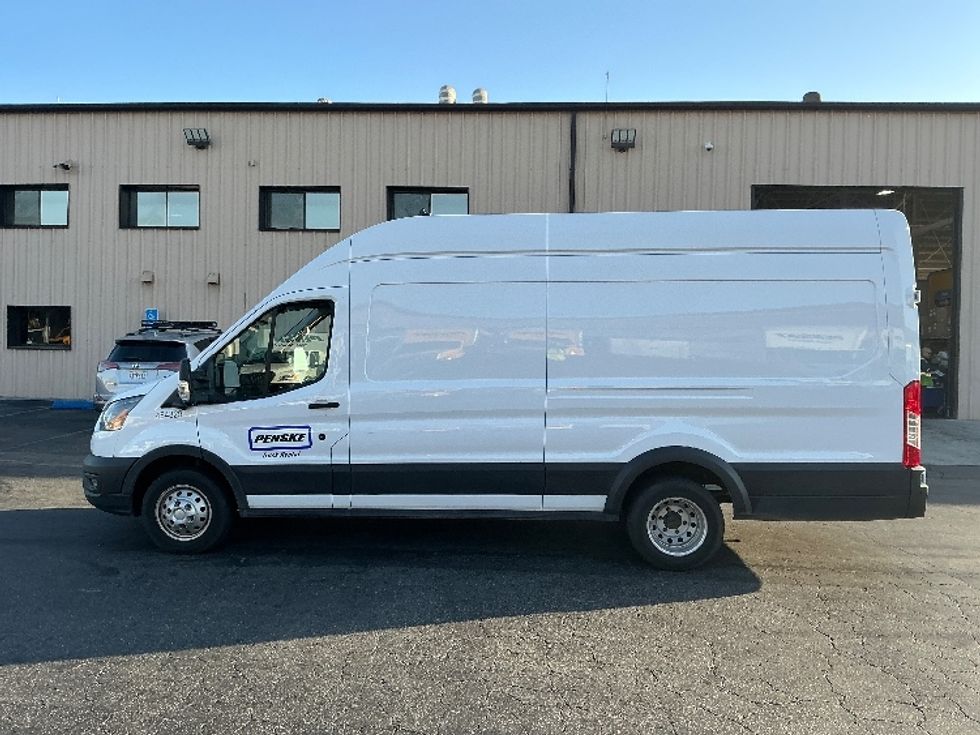 Cargo Van (Panel Van)-Light and Medium Duty Trucks-Ford-2022-Transit 350-Torrance-CA-49,666\n\t\tmiles-$ 44,500 - Image 4