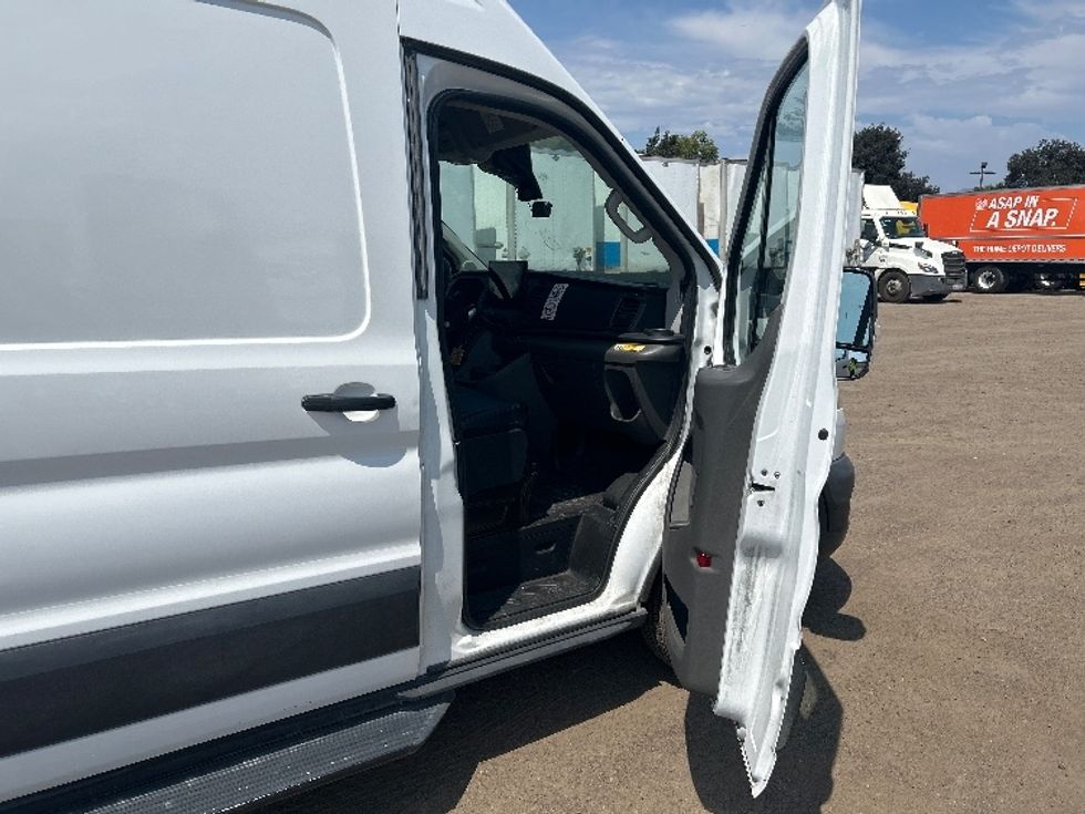 Cargo Van (Panel Van)-Light and Medium Duty Trucks-Ford-2022-Transit 350-Torrance-CA-64,648\n\t\tmiles-$ 44,500 - Image 20