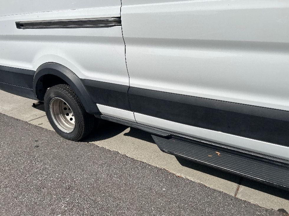 Cargo Van (Panel Van)-Light and Medium Duty Trucks-Ford-2022-Transit 350-Torrance-CA-65,580\n\t\tmiles-$ 44,250 - Image 14