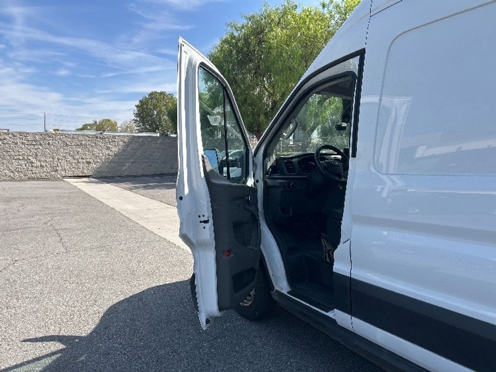 Cargo Van (Panel Van)-Light and Medium Duty Trucks-Ford-2022-Transit 350-Torrance-CA-65,580\n\t\tmiles-$ 44,250 - Image 16