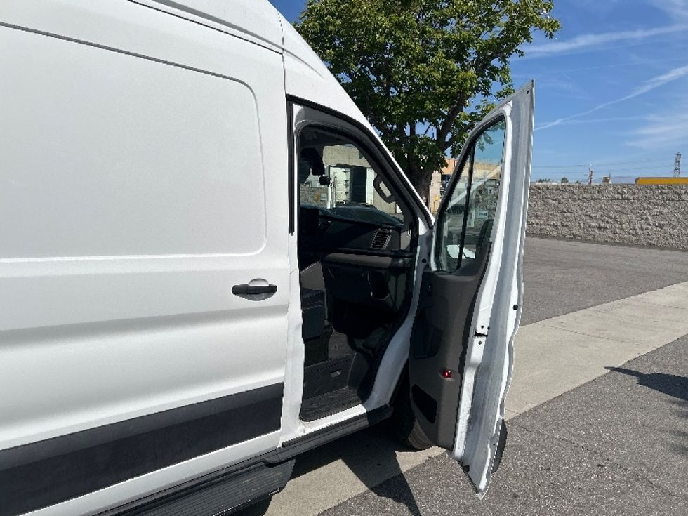 Cargo Van (Panel Van)-Light and Medium Duty Trucks-Ford-2022-Transit 350-Torrance-CA-65,580\n\t\tmiles-$ 44,250 - Image 20
