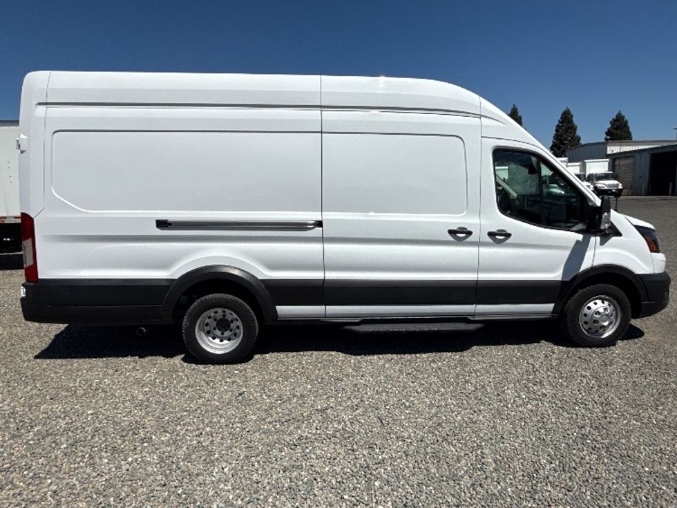 Cargo Van (Panel Van)-Light and Medium Duty Trucks-Ford-2022-Transit 350-West Sacramento-CA-42,003\n\t\tmiles-$ 44,750 - Image 14