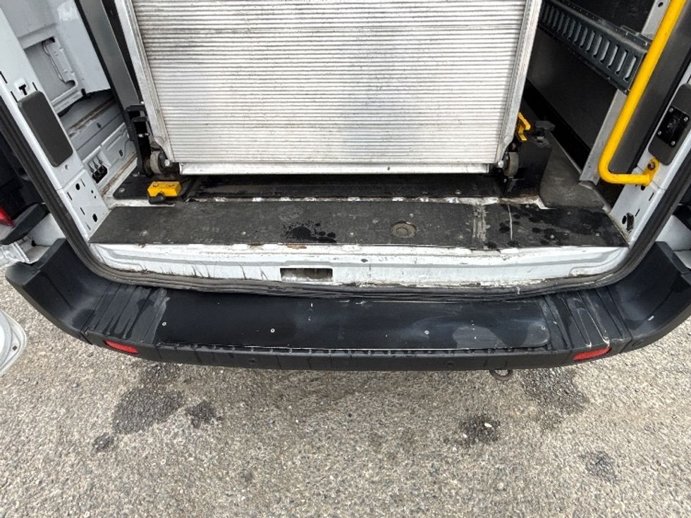 Cargo Van (Panel Van)-Light and Medium Duty Trucks-Ford-2022-Transit 350-West Sacramento-CA-77,450\n\t\tmiles-$ 41,750 - Image 10