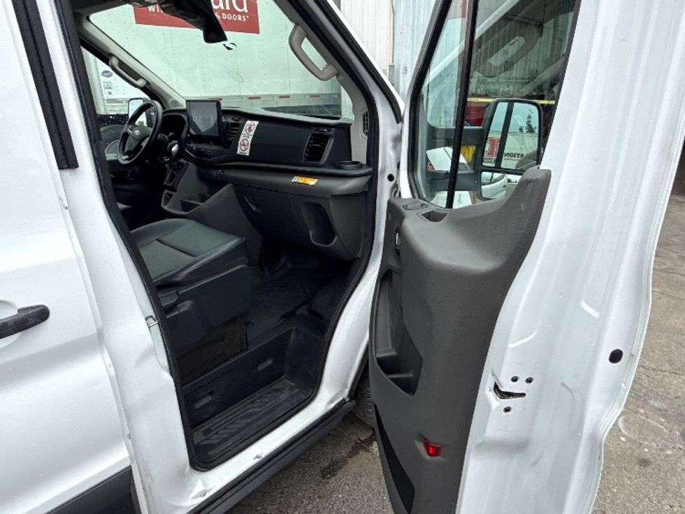 Cargo Van (Panel Van)-Light and Medium Duty Trucks-Ford-2022-Transit 350-West Sacramento-CA-77,450\n\t\tmiles-$ 41,750 - Image 20