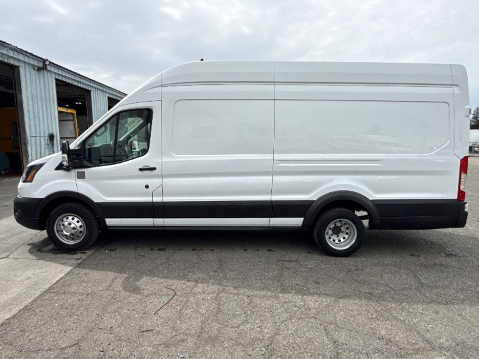 Cargo Van (Panel Van)-Light and Medium Duty Trucks-Ford-2022-Transit 350-West Sacramento-CA-77,450\n\t\tmiles-$ 41,750 - Image 4