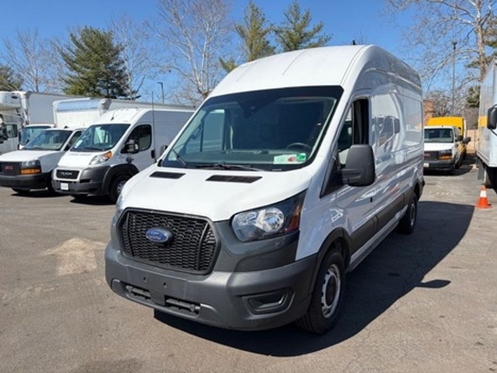 Cargo Van (Panel Van)-Light and Medium Duty Trucks-Ford-2023-Transit 250-Alexandria-VA-44,055\n\t\tmiles-$ 35,750 - Image 1