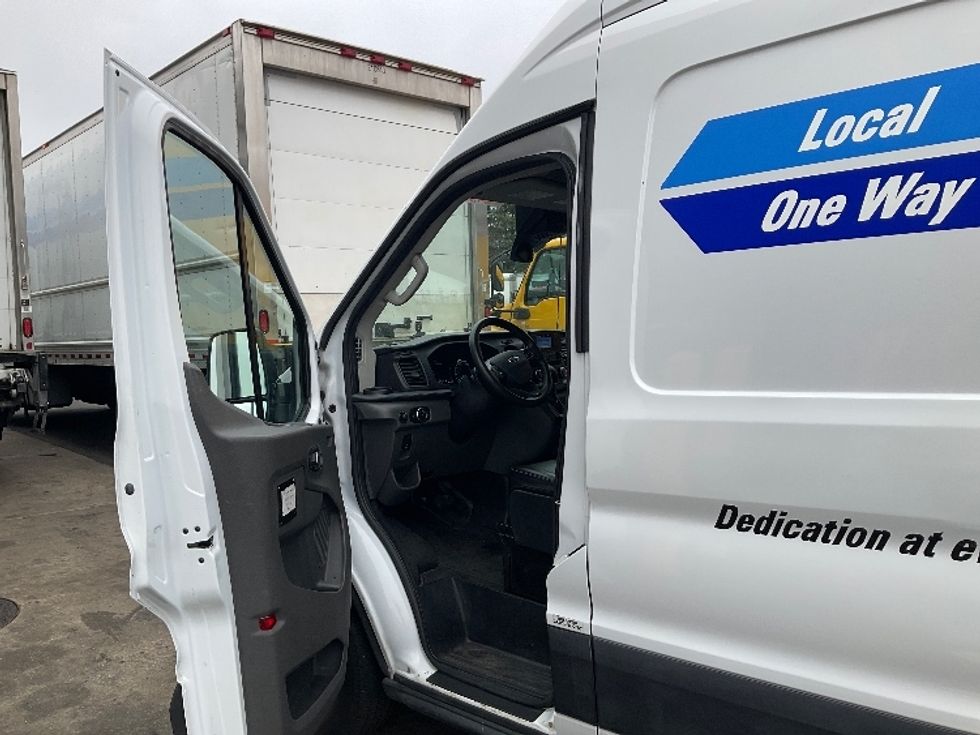 Cargo Van (Panel Van)-Light and Medium Duty Trucks-Ford-2023-Transit 250-Alexandria-VA-44,055\n\t\tmiles-$ 35,750 - Image 16