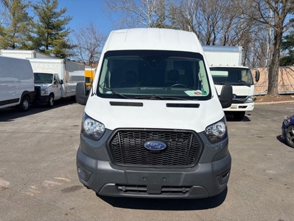 Cargo Van (Panel Van)-Light and Medium Duty Trucks-Ford-2023-Transit 250-Alexandria-VA-44,055\n\t\tmiles-$ 35,750 - Image 2