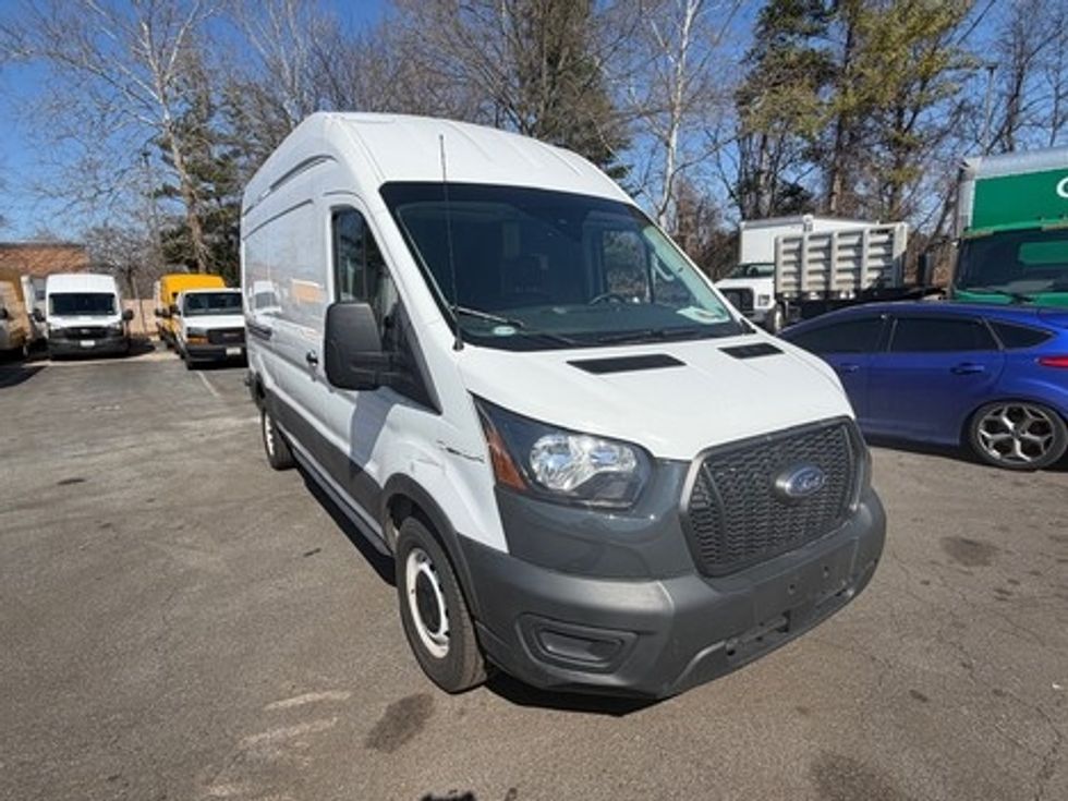 Cargo Van (Panel Van)-Light and Medium Duty Trucks-Ford-2023-Transit 250-Alexandria-VA-44,055\n\t\tmiles-$ 35,750 - Image 3