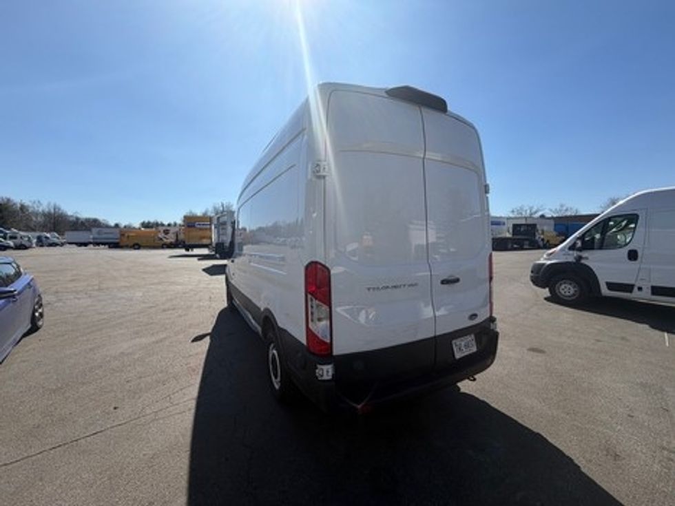 Cargo Van (Panel Van)-Light and Medium Duty Trucks-Ford-2023-Transit 250-Alexandria-VA-44,055\n\t\tmiles-$ 35,750 - Image 6