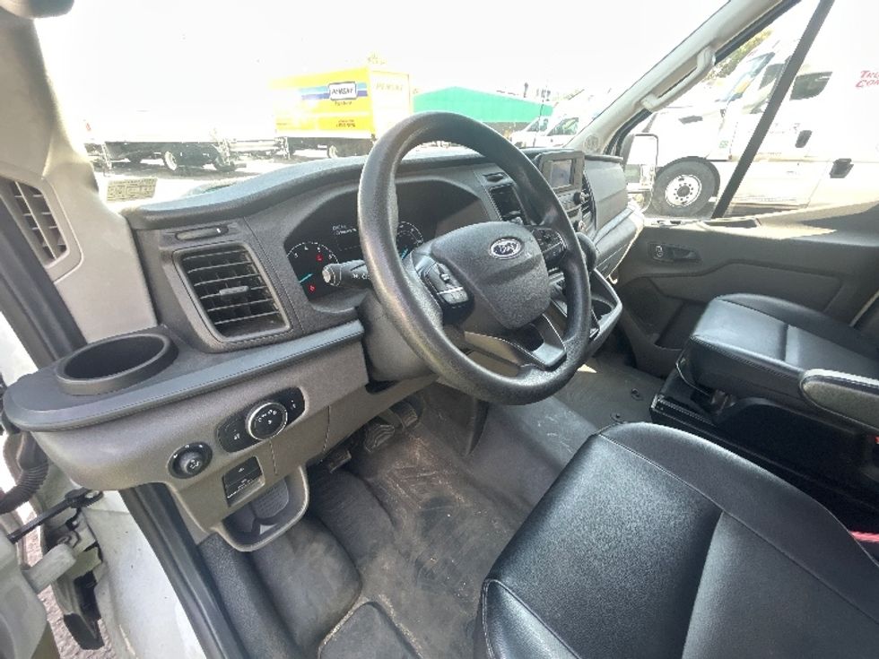 Cargo Van (Panel Van)-Light and Medium Duty Trucks-Ford-2023-Transit 250-Alexandria-VA-63,279\n\t\tmiles-$ 42,500 - Image 17
