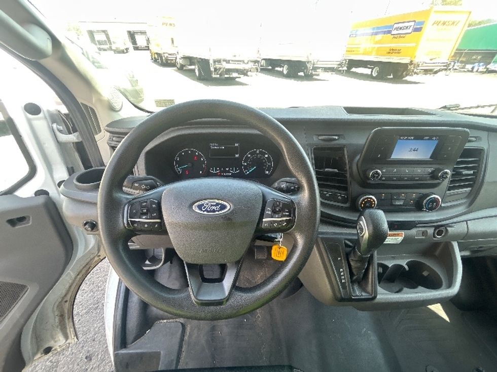 Cargo Van (Panel Van)-Light and Medium Duty Trucks-Ford-2023-Transit 250-Alexandria-VA-63,279\n\t\tmiles-$ 42,500 - Image 18