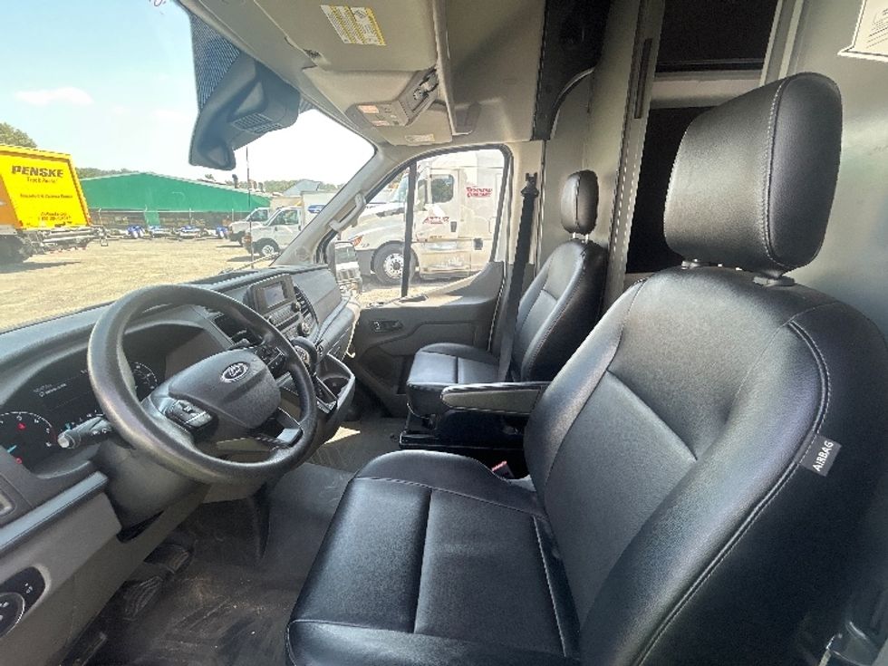 Cargo Van (Panel Van)-Light and Medium Duty Trucks-Ford-2023-Transit 250-Alexandria-VA-63,279\n\t\tmiles-$ 42,500 - Image 19